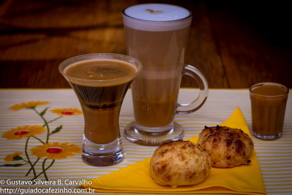 Café e Cappuccino com Doce de Leite